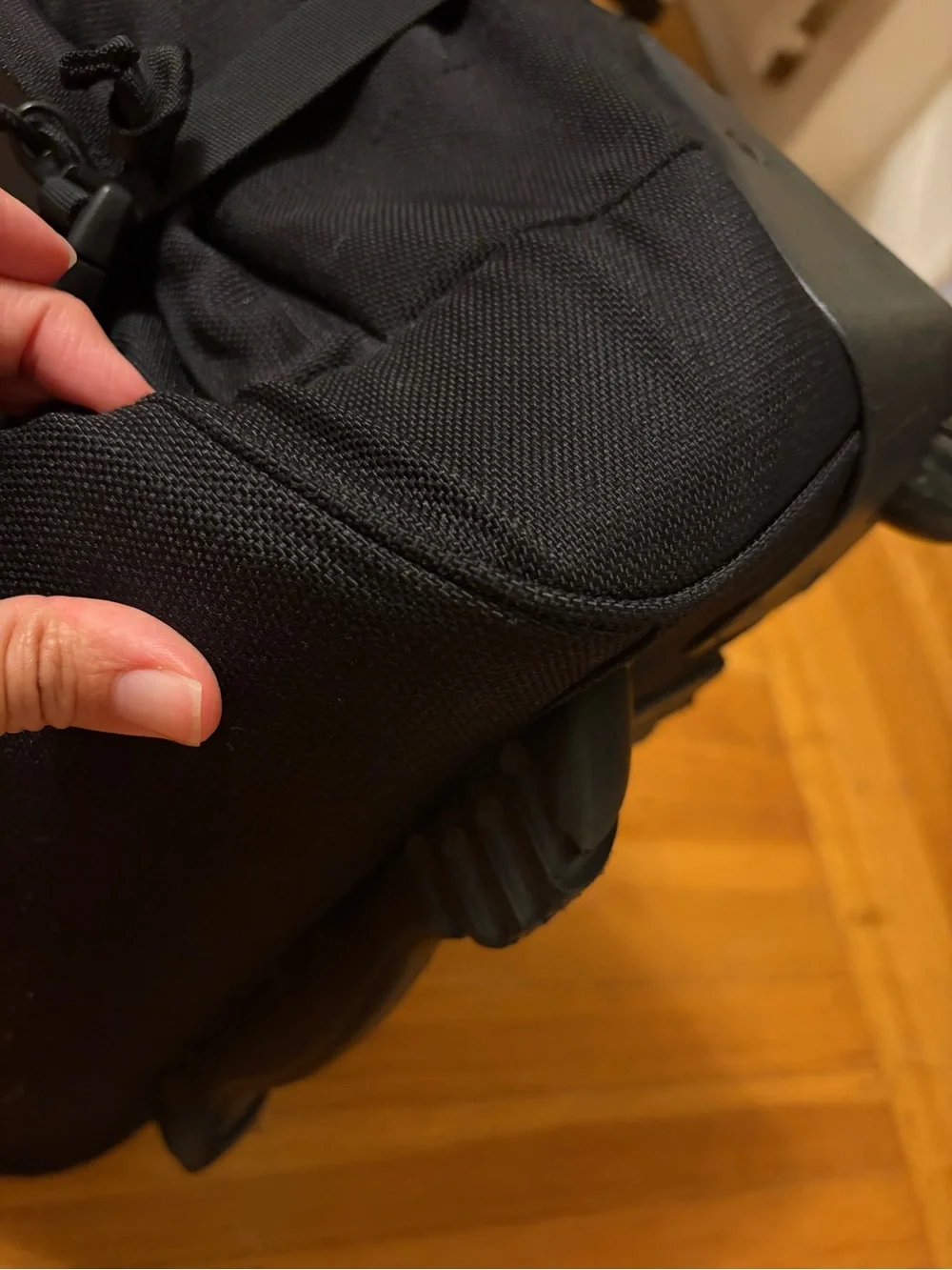 Eagle Creek Latitude Switchback convertible backpack rolling suitcase black EUC